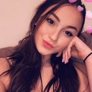 Meet your Posher, Nicole marie